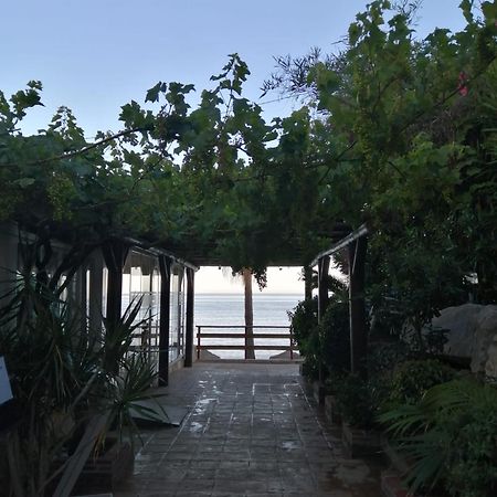 Estudio Pies De Arena Sitio de Calahonda المظهر الخارجي الصورة